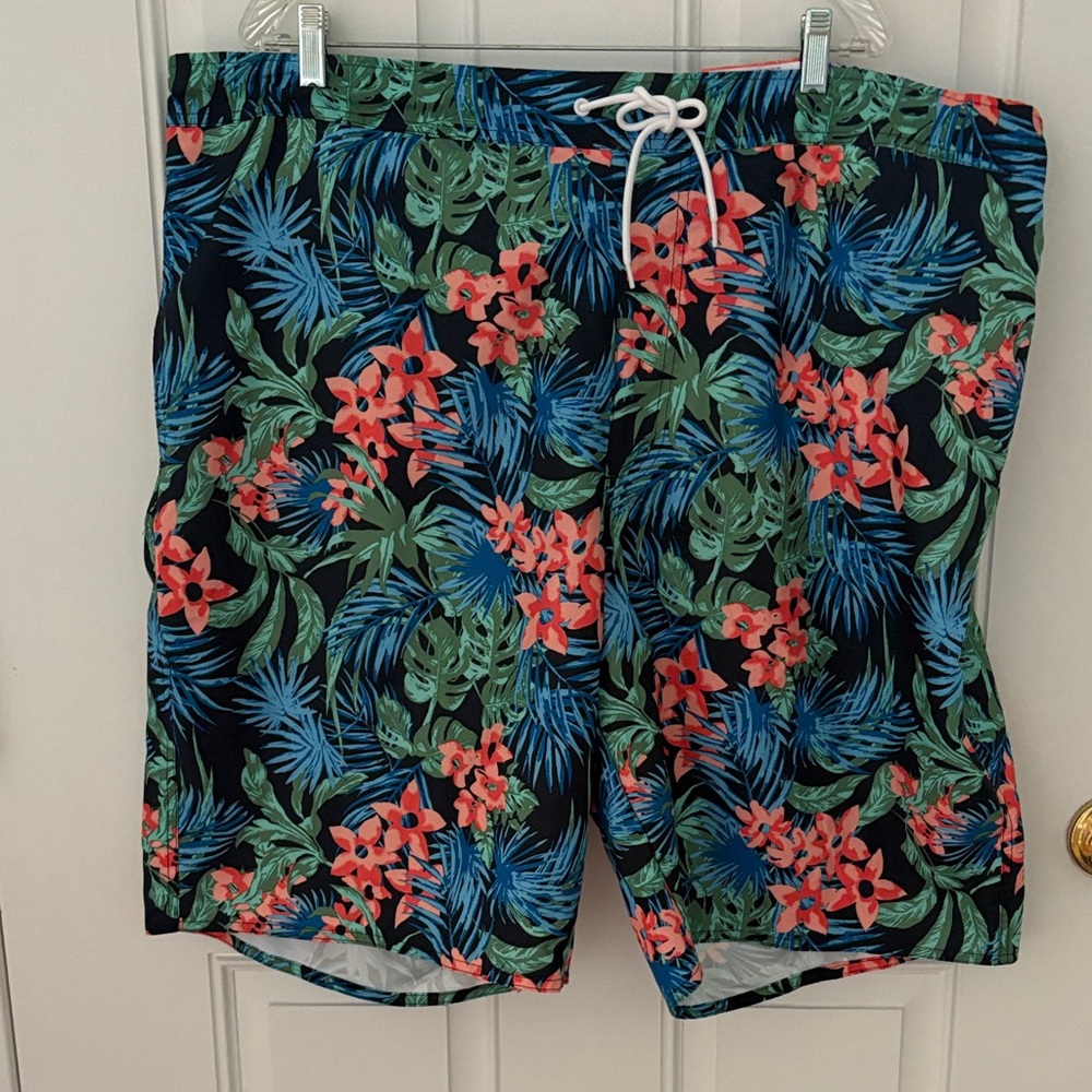 St. John's Bay Tropical Floral Men's Swim Shorts - Black, Green, Red